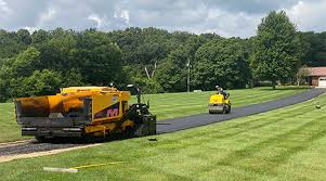 Best Driveway Snow Removal Preparation  in Crosspointe, VA